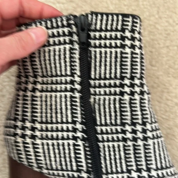 Stylish Black and White Heeled Boots🐼 - Picture 3 of 7